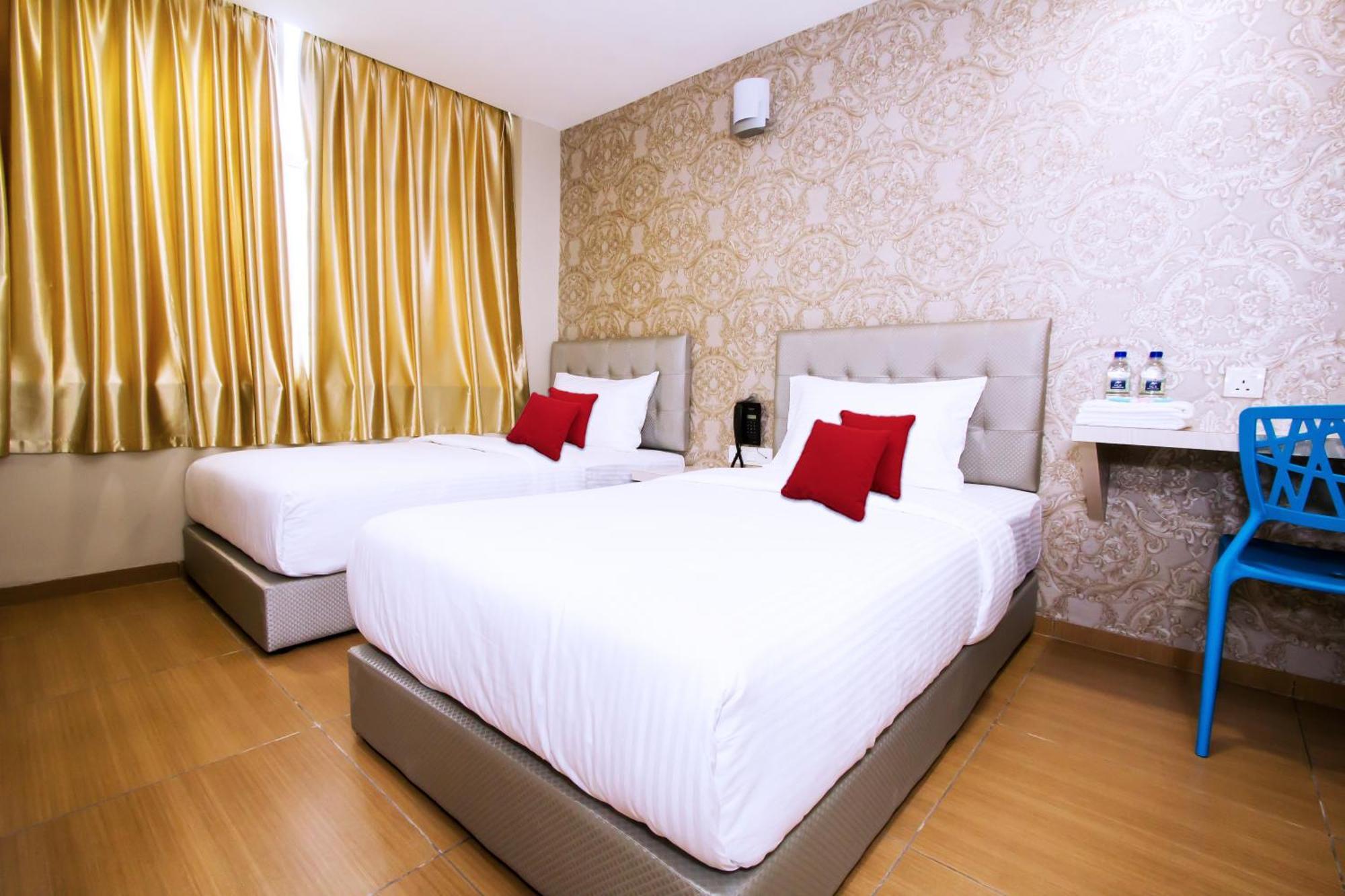 Star Romantic Batu Pahat Esterno foto
